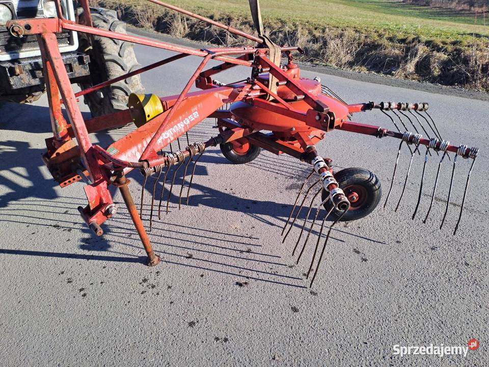 Zgrabiarka karuzelowa grabarka pottinger Limanowa