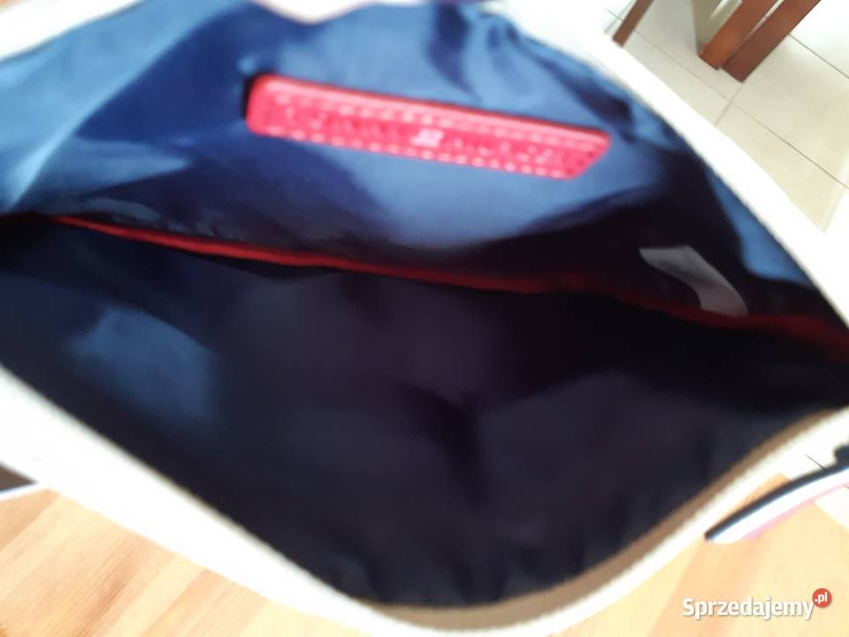 Tommy Hilfiger kosmetyczka saszetka oryginalna z Marki