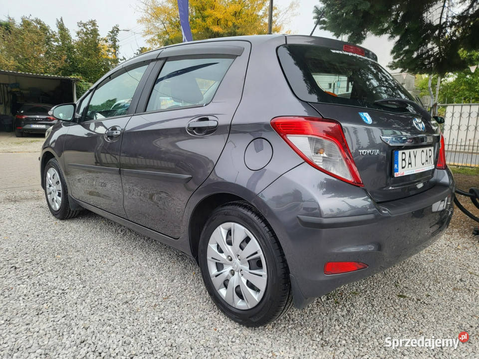 Toyota Yaris 10 70 Ładny Stan Kamera Cofania lakier metallic Pabianice