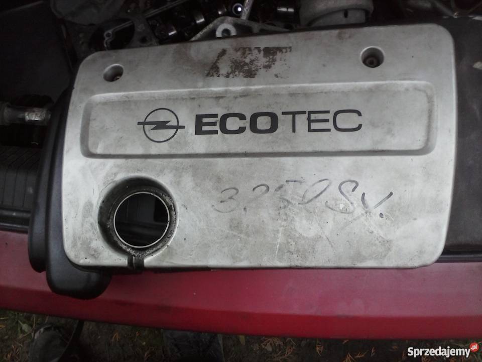 Osłona pokrywa silnika Opel Vectra b 16 16v lift podkarpackie Jasło