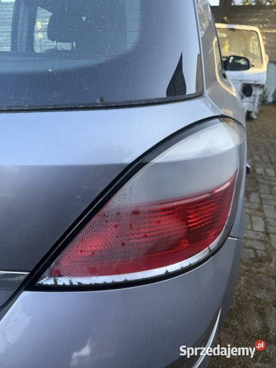 Lampa tył prawa Opel Astra H 5d hatchback Ostrów Wielkopolski sprzedam