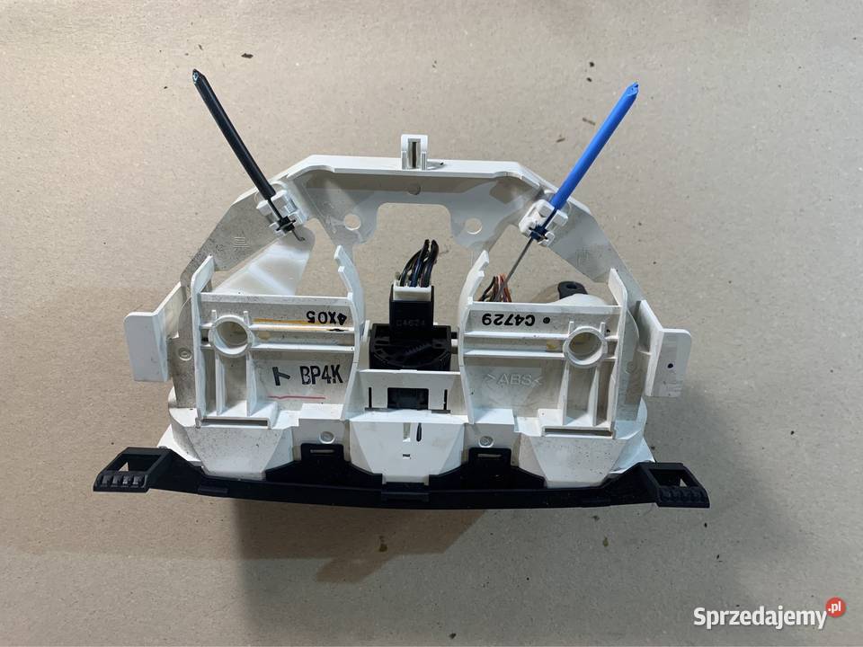 panel nawiewu klimatyzacji BP4K mazda 3 bk