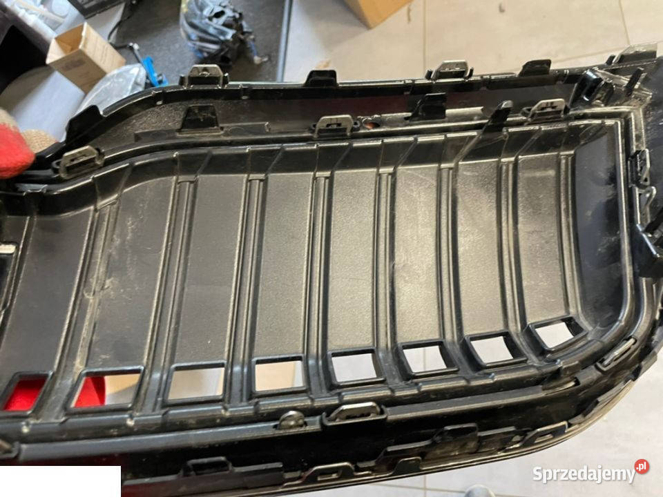 Skoda Superb 3v0 18 lift atrap przód Plug in Części samochodowe Kozubszczyzna sprzedam