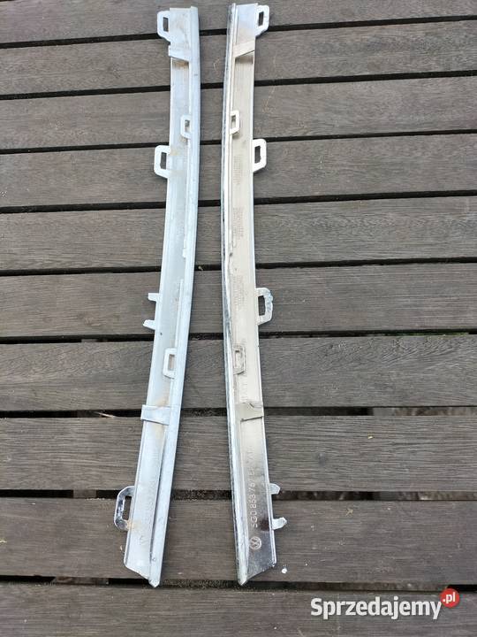 Listwy chromowane grilla Volkswagen Golf VII Chocianów