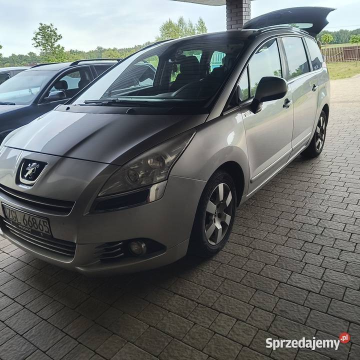Peugeot 5008 16Hdi 2013r nieuszkodzony Szadek
