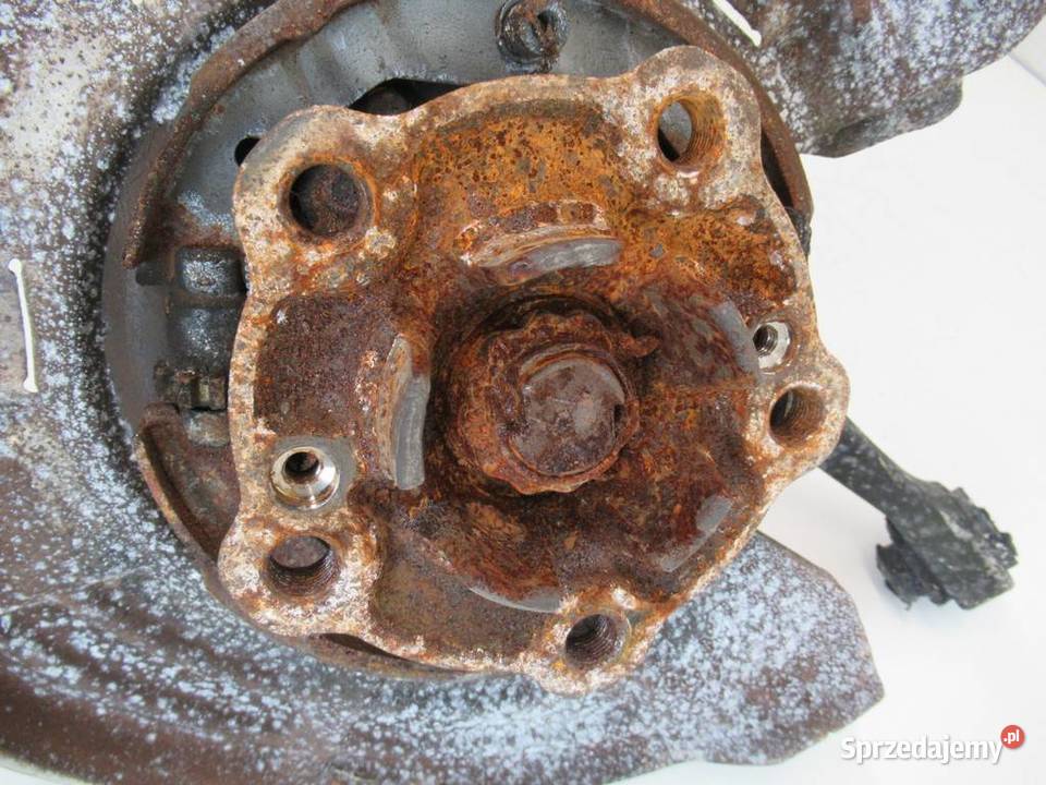 ZWROTNICA PIASTA PRAWA TYŁ BMW F22 sprzedam