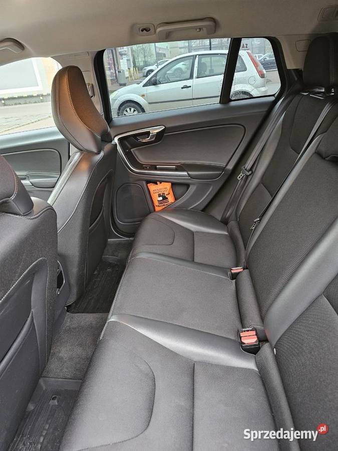 Volvo V60 D4 2016 salon polska Międzyrzec Podlaski