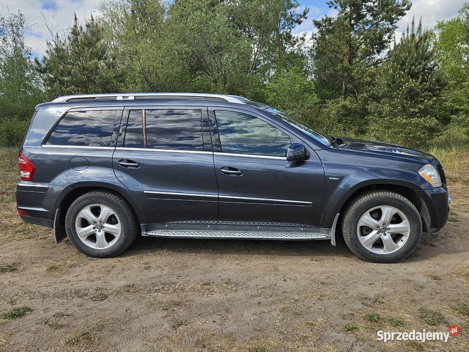 Mercedes GL 350 4 x 4 terenowy 7 os Hak automatyczna