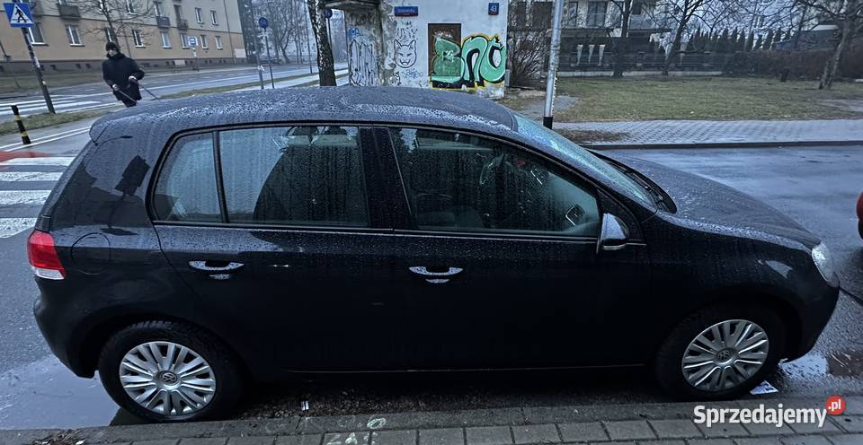 VW Golf VI 16 102 Benzyna 2009 r manualna Warszawa