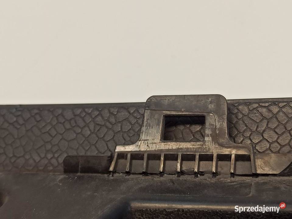 DACIA DUSTER ATRAPA GRILL 623102515R