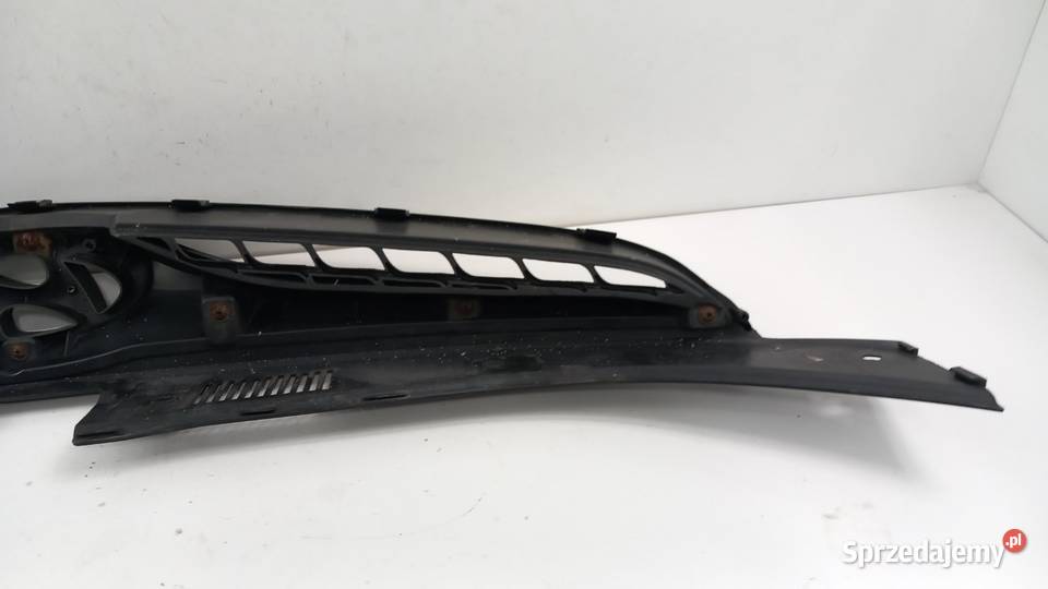 HYUNDAI I30 I LIFT ATRAPA GRILL CHROM osobowe Zbierkowo sprzedam