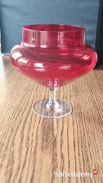 Wazon puchar szklany czerwony rubinowy Zamość