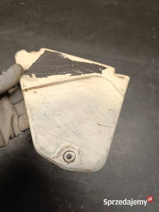 Pokrywa dekiel kapa airboxa puszki filtra Obudowy filtrów Gołaczewy