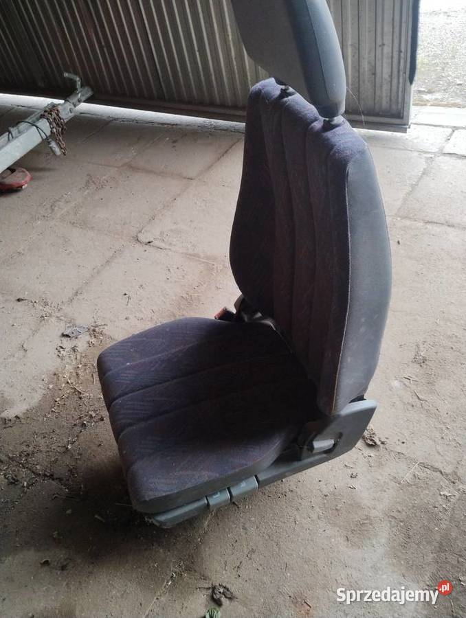 Fotel kierowcy Mercedes atego