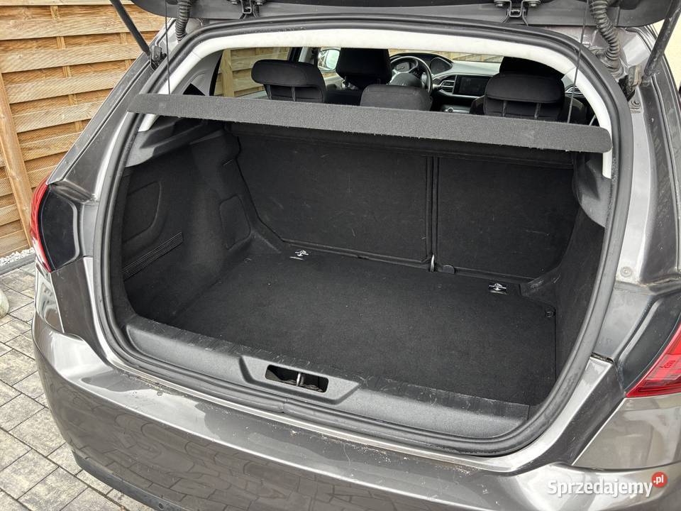 Peugeot 308 12 turbo pierwszy właść Navi Alu benzyna Ryczywół