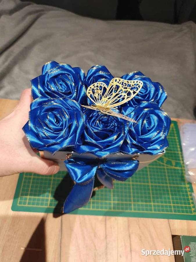 Flowerbox róże ze wstążki Radom