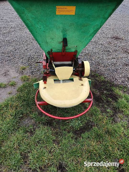 Rozsiewacz do nawozu Kłos mazowieckie Iłża