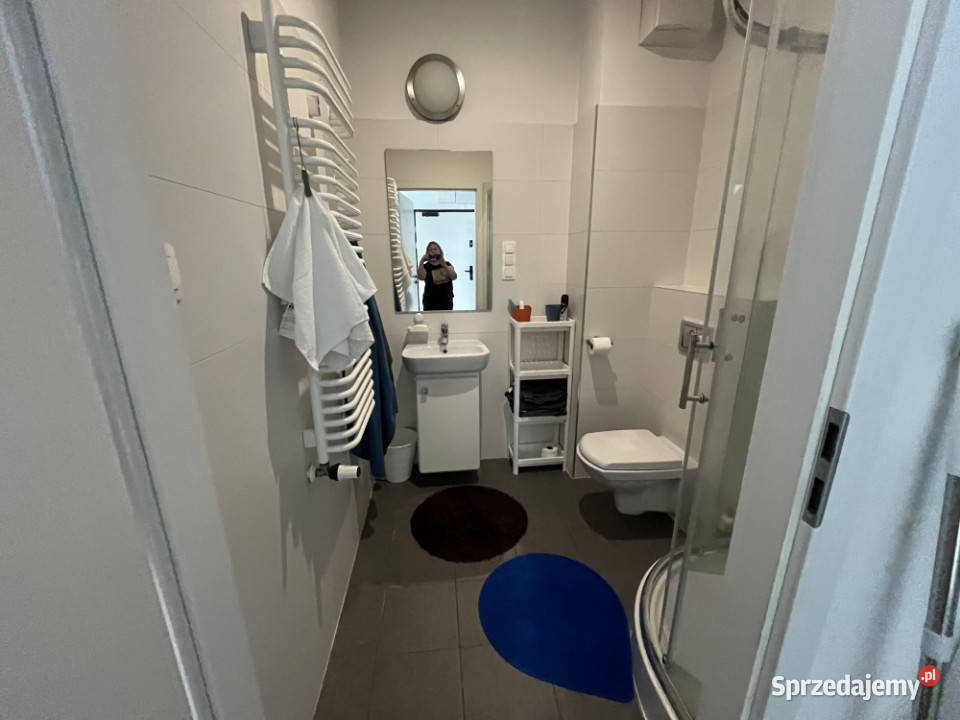 KRAKÓW Odstąpię miejsce w pokoju studenckim Kraków