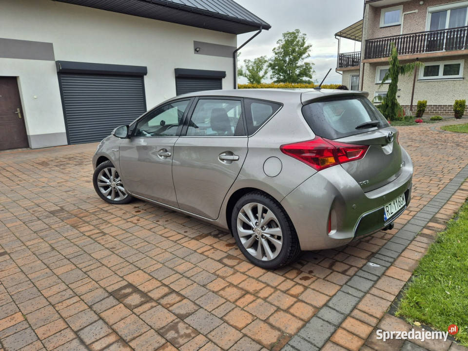Toyota Auris Bezwypadkowy Full II 2012 Rok produkcji 2014 Rzeszów