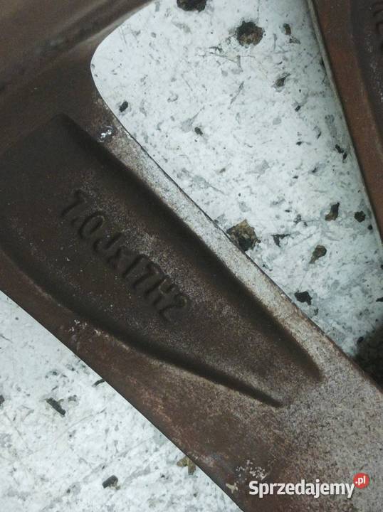 FELGA ALUMINIOWA R17 5X112 ET54 OC57MM 70JX17H2