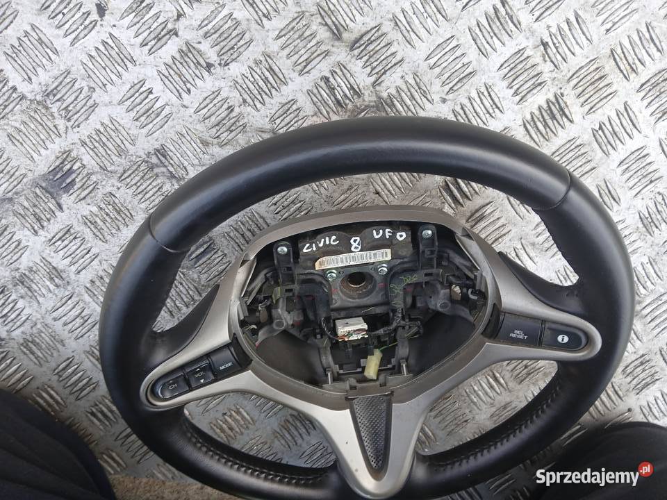 Kierownica skórzana multifunkcyjna Honda Civic Radłów