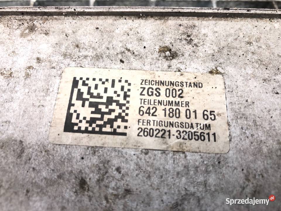 CHŁODNICA OLEJU MERCEDES W906 6421800165 30 190 osobowe Chłodnice oleju podkarpackie