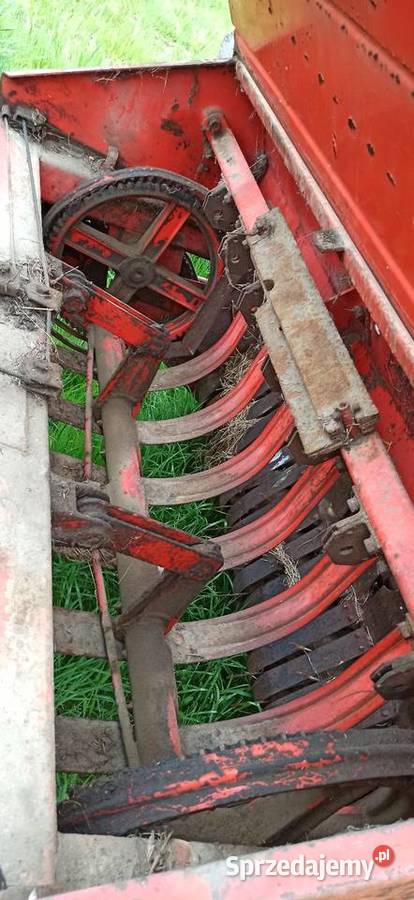 Przyczepa samozbierająca Hagedorn LJ