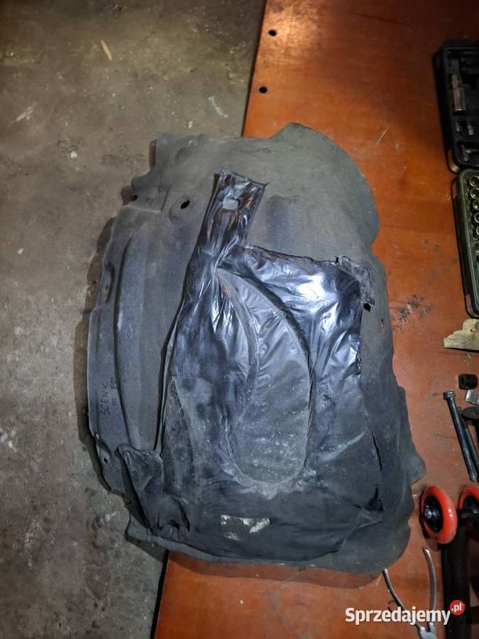 Nadkole prawe prawy przód cześć przednia Renault Rok produkcji 2011