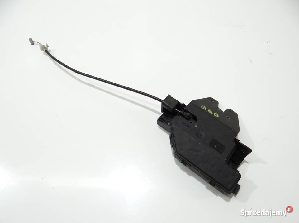 ZAMEK KLAPY BAGAŻNIKA BMW E60 8196401 Strzyżewice