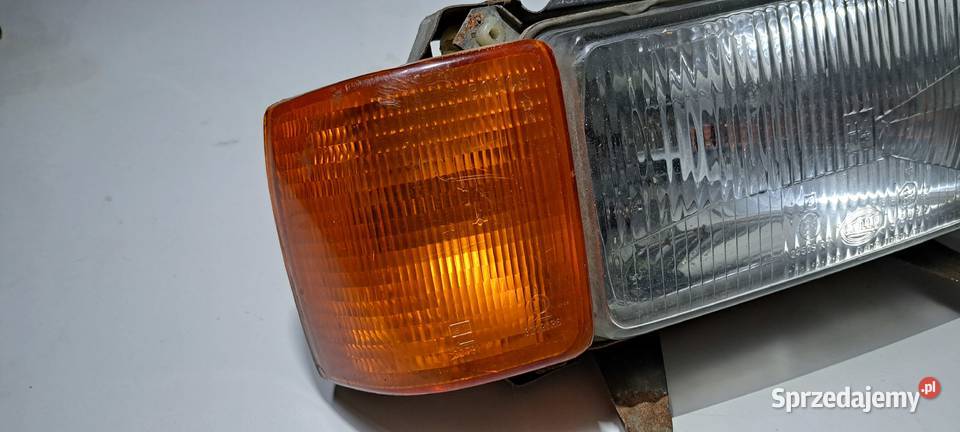 Reflektor kierunkowskaz prawy Audi 80 B2 osobowe Lampy przednie Części samochodowe Luzino