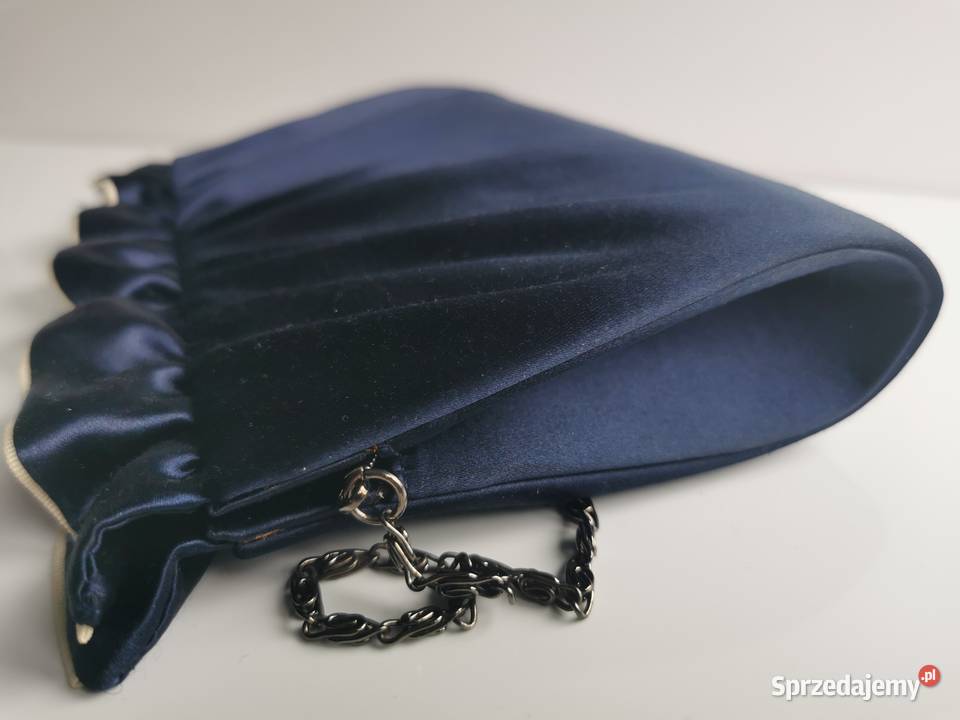 kopertówka satynowa na łańcuszku Lublin