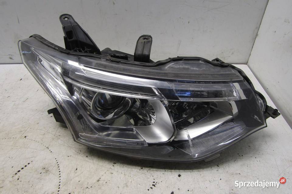 LAMPA PRZEDNIA PRAWY PRZÓD XENON MITSUBISHI osobowe