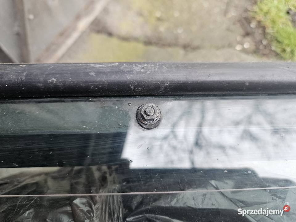 VW Golf II szyba tył z lotką oryginał Racibórz sprzedam