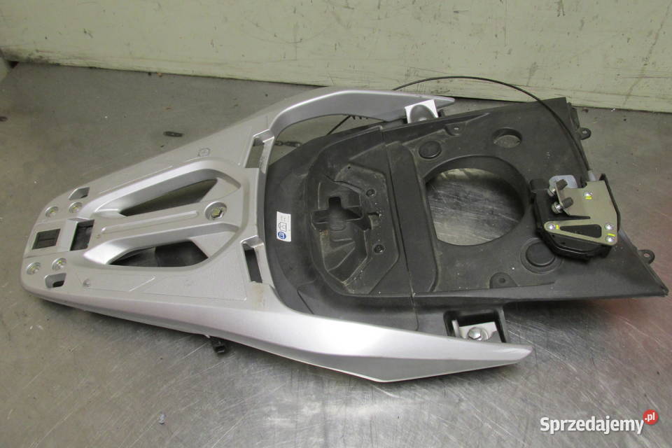 Bagażnik uchwyt Honda SH 300 18r części