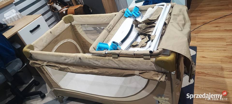 Łóżeczko turystyczne płozy przewijak materac Siewierz sprzedam
