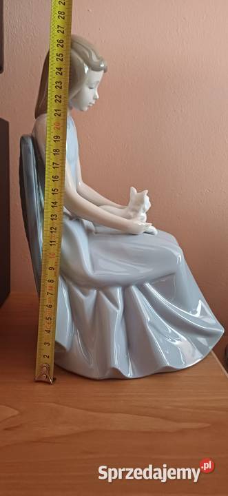 Porcelanowa Dama na Krzesełku Olsztyn