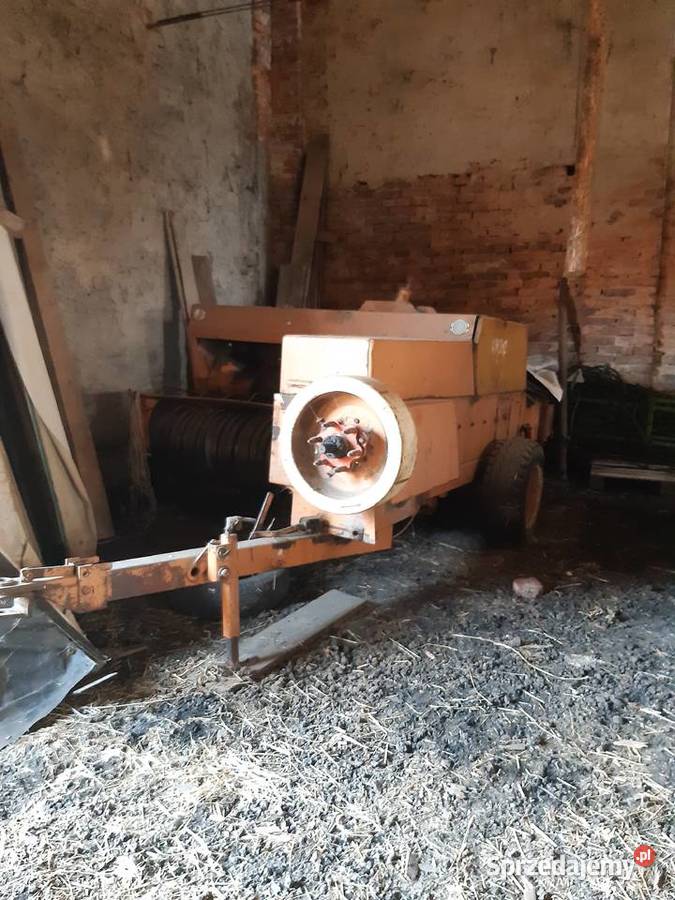 Prasa do siana i słomy z 224 Kostkujące