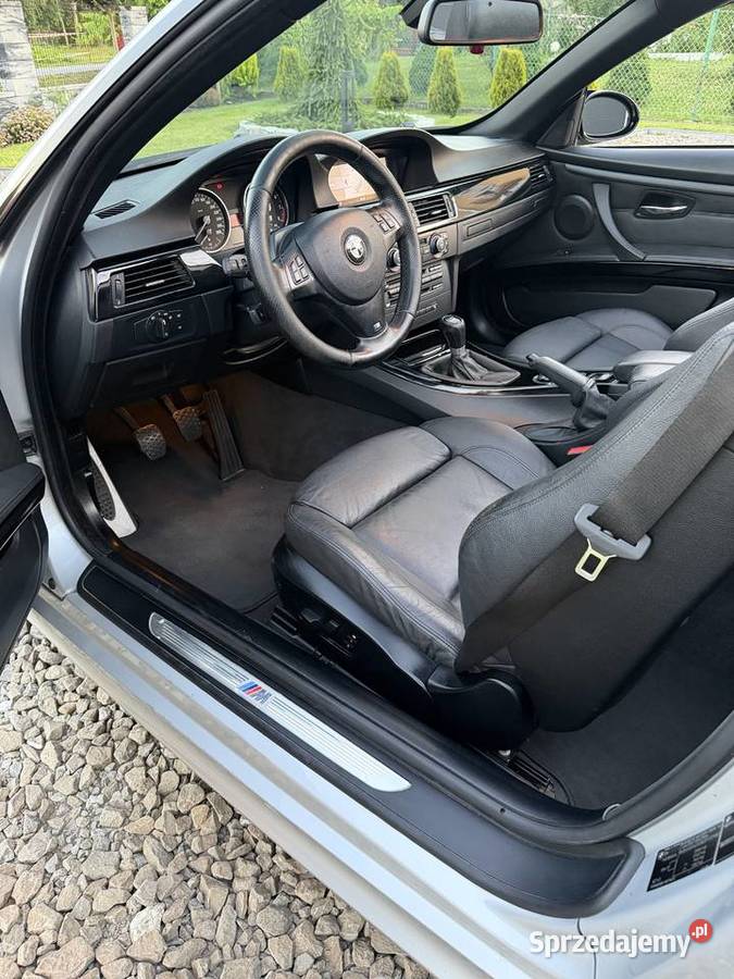 BMW 325 E93 MPakiet 2008r 30 benzyna 242 Manual Krosno