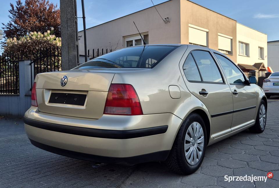 Volkswagen Bora 16 Benzyna 145 wielkopolskie Leszno