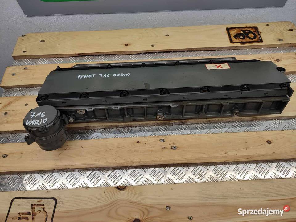Pokrywa zaworów Fendt 716 Vario 04250595R wielkopolskie Wilkowo