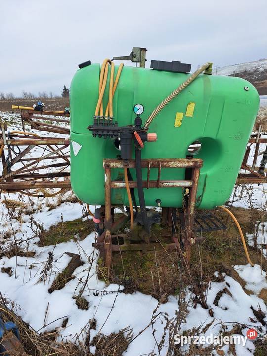 Opryskiwacz polowy zawieszany