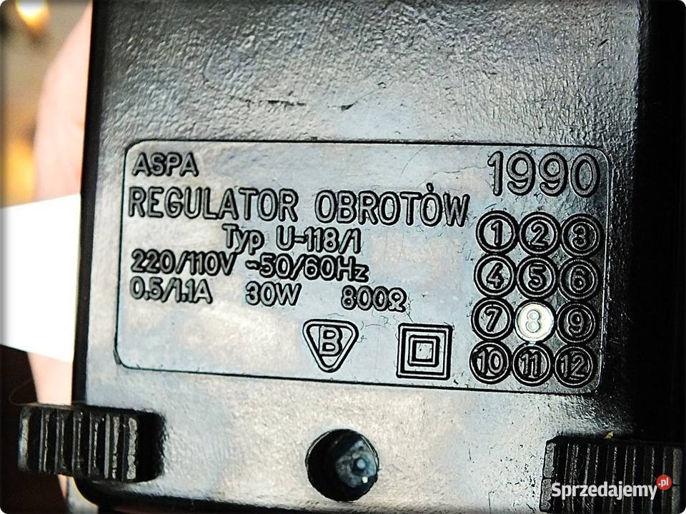 Maszyna do szycia metalowa Victoria Gracja 3000 Żary