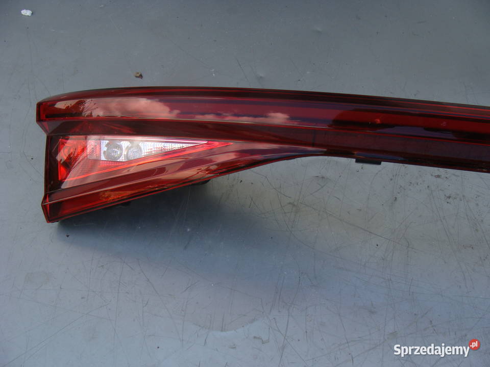 SEAT LEON IV LAMPA TYLNA W KLAPĘ BLENDA lampy tylne Goleniów sprzedam