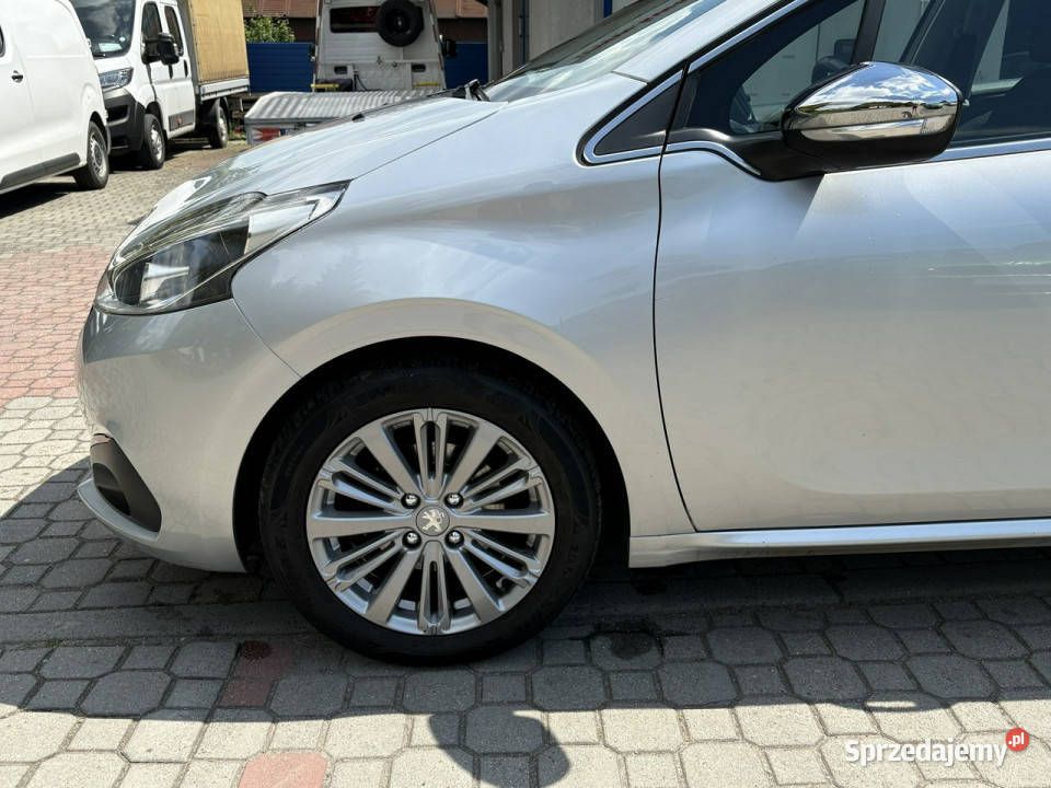 Peugeot 208 Rezerwacja I 20122019 światła przeciwmgielne Tarnowskie Góry