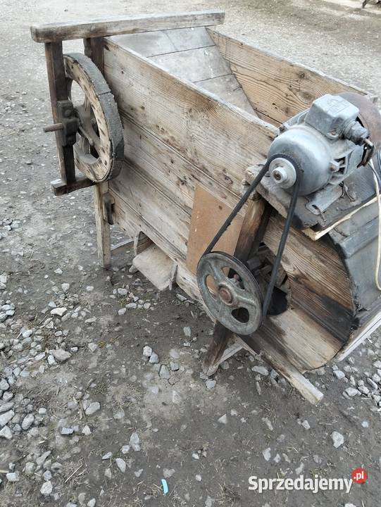 Młynek do zboża z silnikiem Huta Koszary