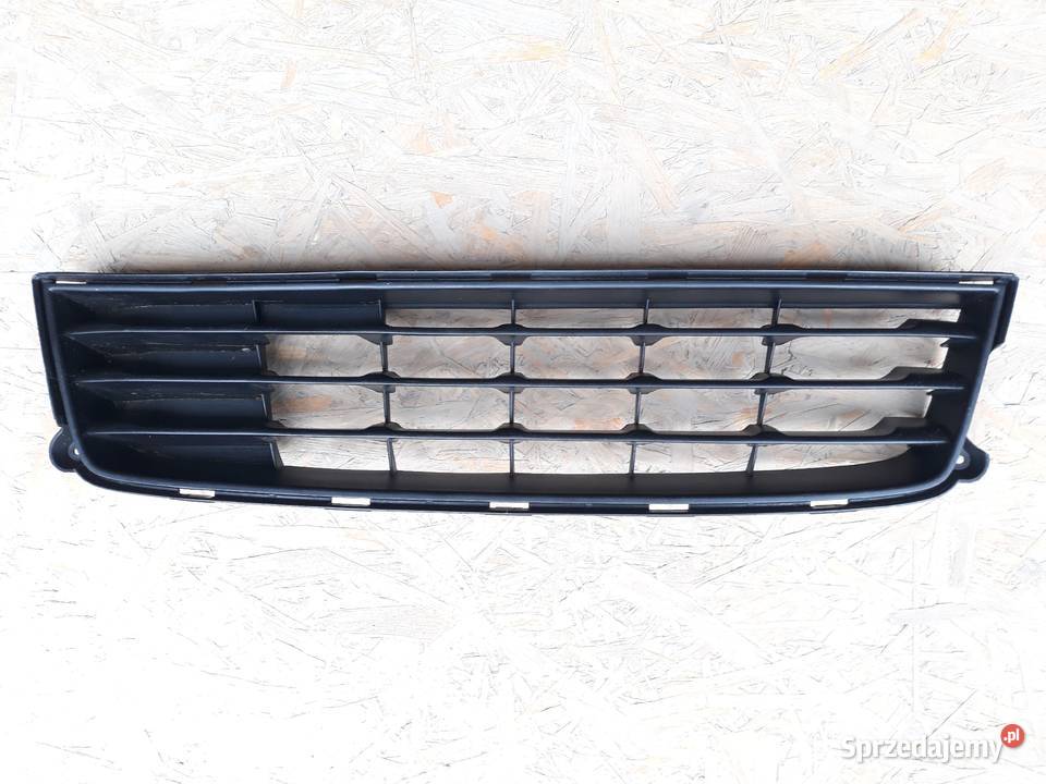 SUZUKI SPLASH 08 KRATKA ŚRODKOWA ZDERZAKA PRZÓD Zatom Stary