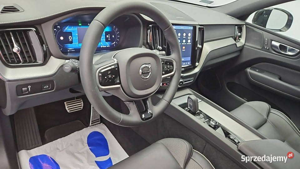 Volvo XC 60 B4 D AWD Plus Dark aut Z Polskiego komputer pokładowy XC 60 Warszawa