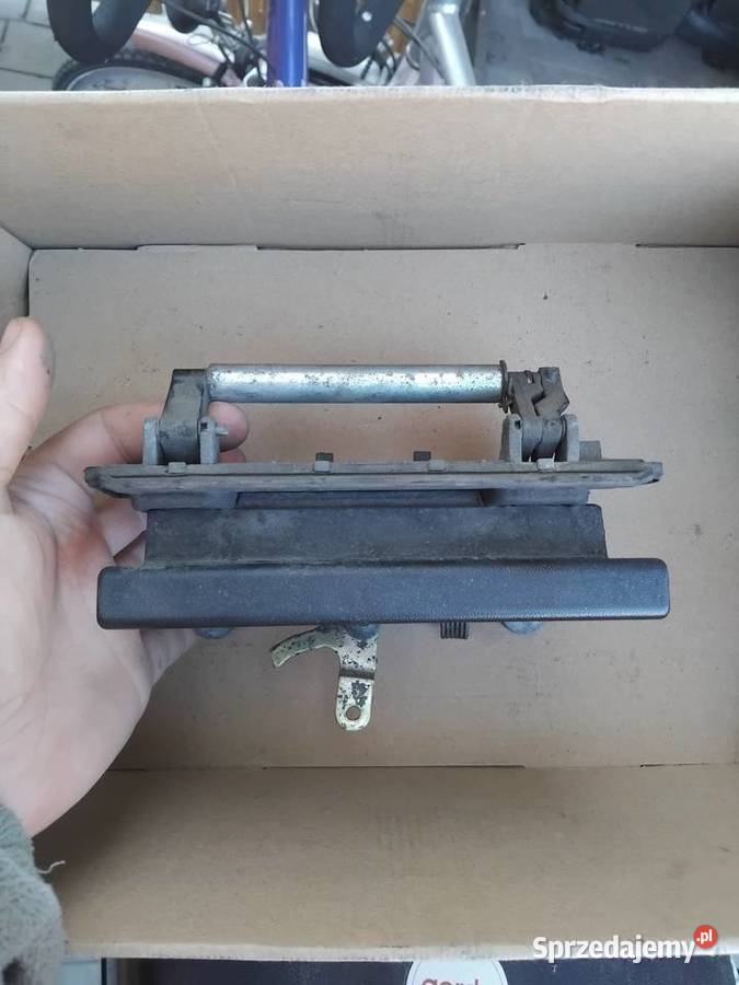 Klamka rączka bagażnika Audi 80 B4 Avant kombi Grodków