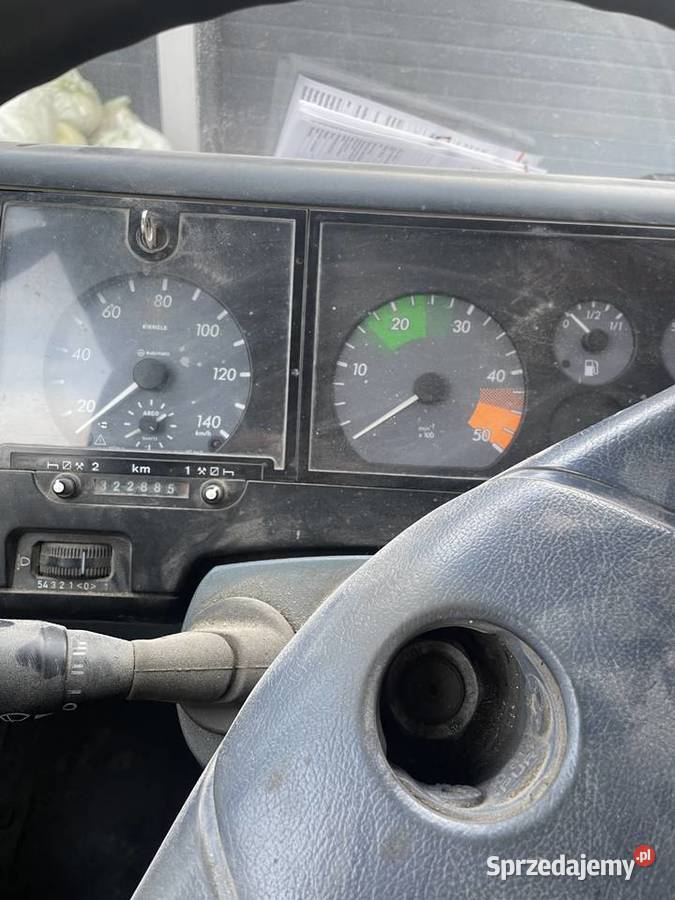 Mercedes Vario 512 podeójna kabina plus skrzynia Radom