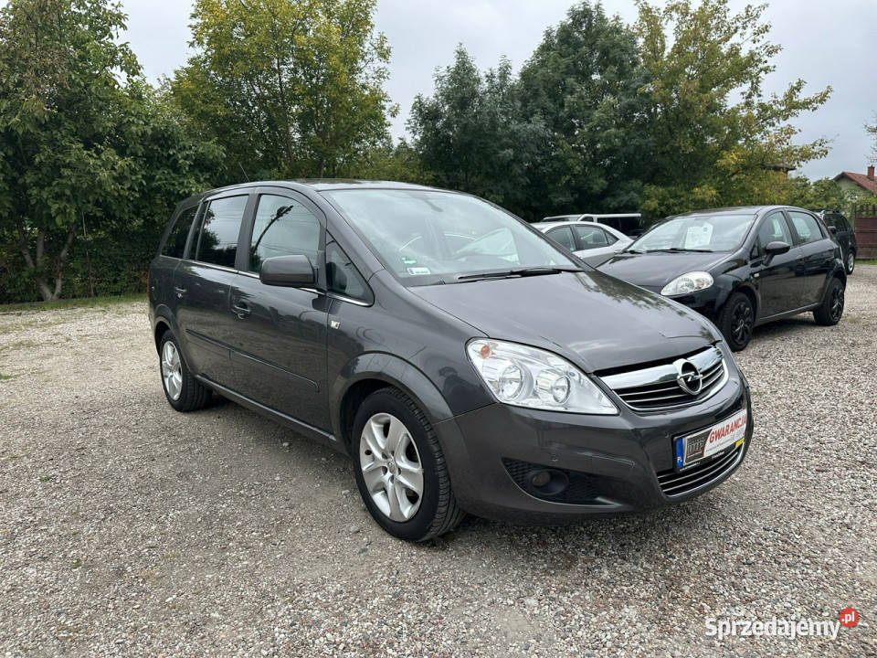 Opel Zafira 18 benzyna 140Manual7 miejscSalon I wielofunkcyjna kierownica